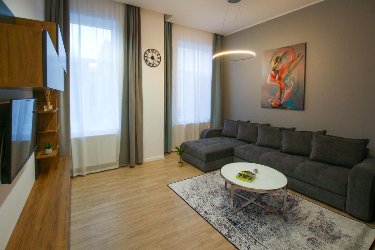 Апартаменты Mianelly Center Констанца Экстерьер фото