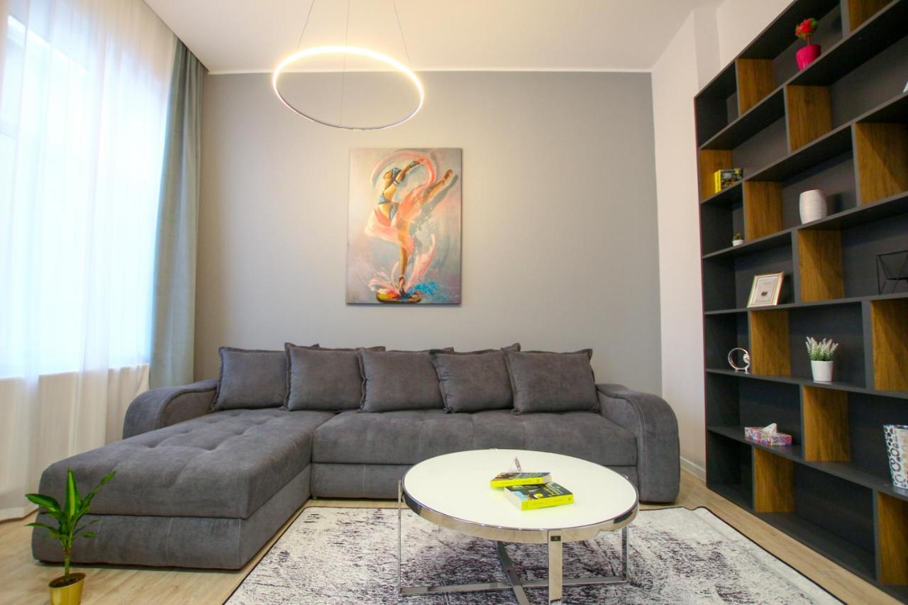 Апартаменты Mianelly Center Констанца Экстерьер фото